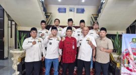 Foto Istimewa: Ketua PKDI Kabupaten Sumenep, H. Ubaid (Haji Obet), bersama jajaran pengurus saat melaksanakan silaturahmi dengan Sekretaris Daerah Kabupaten Sumenep, Agus Dwi Saputra, S.Sos., M.Si., di Kantor Pemerintah Kabupaten Sumenep. Dok. RADAR9.ID/Pimpinan Redaksi.