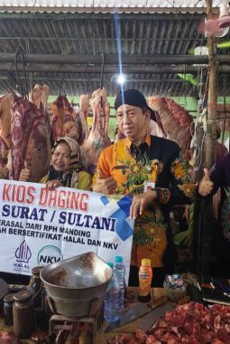 Pemkab Sumenep Mulai Tertibkan Peredaran Daging, Kios Bersertifikat Halal dari RPH Manding Dicanangkan di Pasar Tradisional