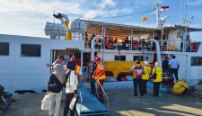 Foto: Kapal yang digunakan untuk mengangkut peserta program mudik dari Pelabuhan Kalianget menuju sejumlah wilayah kepulauan di Kabupaten Sumenep. Dok. RADAR9.ID.