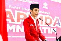 Foto: Ketua DPD Gerakan Mahasiswa Nasional Indonesia Jawa Timur, Hendra Prayogi, menegaskan sikap keras organisasi dalam mengecam aksi penyiraman air keras terhadap aktivis Andrie Yunus. Dokumentasi RADAR9.ID.