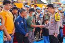 Foto: Kapolri Listyo Sigit Prabowo saat melepas 80 bus program Mudik Gratis Polri Presisi di Lapangan Polda Metro Jaya, Rabu (18/3), yang mengangkut 4.009 pemudik menuju Jawa Tengah dan DIY. Dokumentasi RADAR9.ID/@L