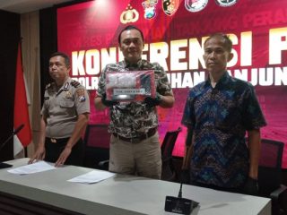 Satresnarkoba Polres Pelabuhan Tanjung Perak Berhasil Menyita Sabu Seberat ± 292,93 Gram, dan Dua Orang Tersangka Diamankan