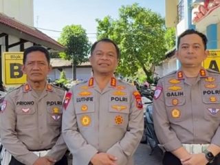 HUT Bhayangkara ke-80 | Kabar Baik! Polrestabes Surabaya Kembalikan 471 Motor Barang Bukti Laka Gratis