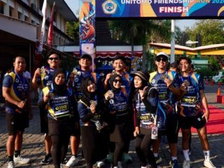 Unitomo Friendship Run 2026 Tak Sekadar Lomba Lari, Perkuat Kebersamaan Kampus dan Publik