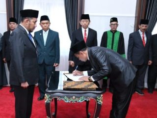 Empat Pejabat Baru Dilantik, Fauzi Tekankan Kinerja OPD Harus Terasa bagi Masyarakat